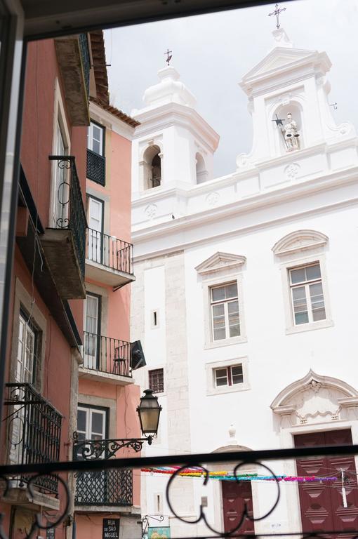 Beautiful Studio in Historic Alfama Lisbona Camera foto